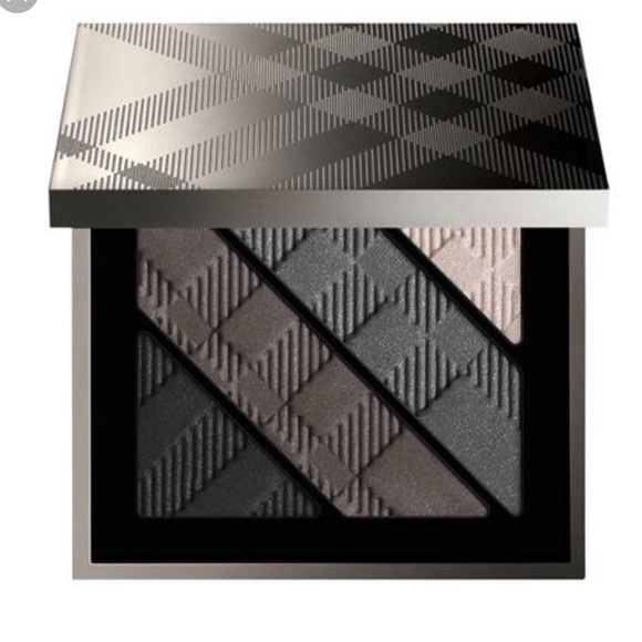Burberry Complete Eye Palette No 1 Smokey Grey - Picture 1 of 4